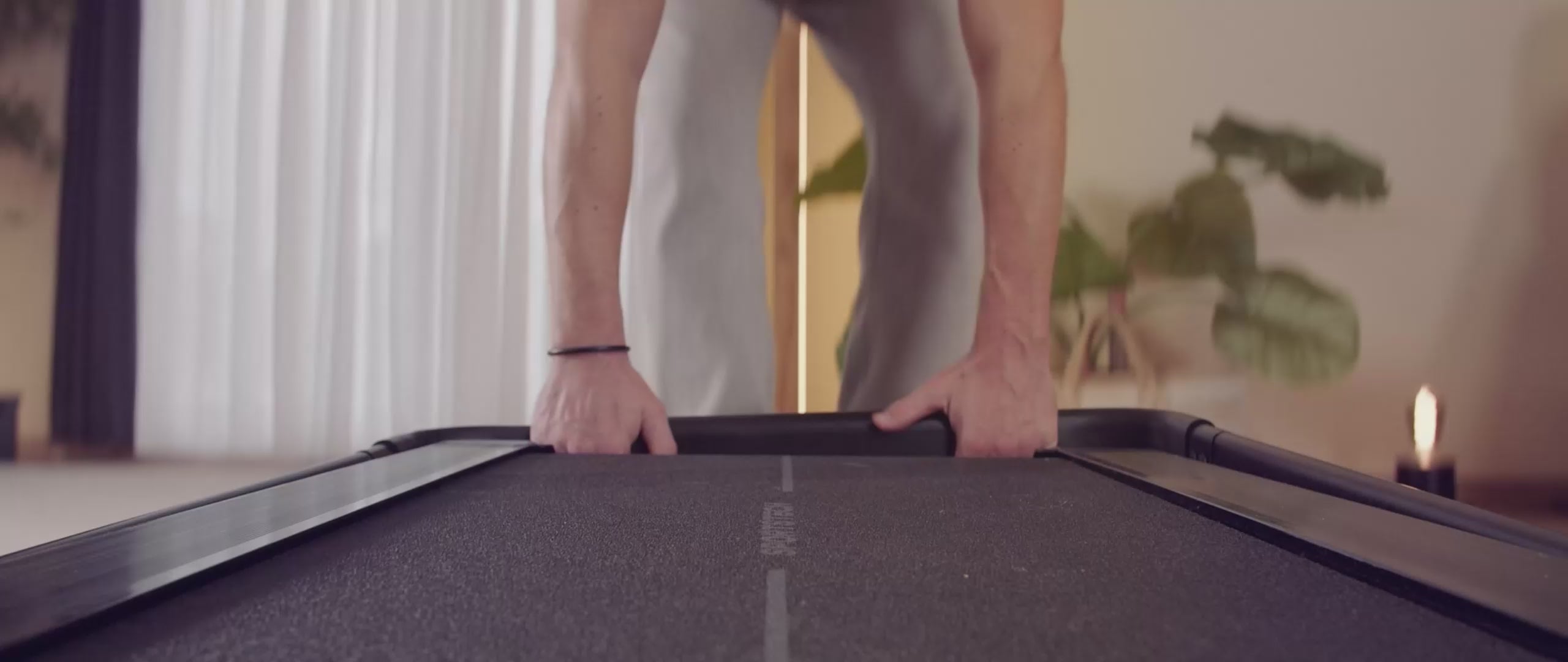 Video laden: sPad1000_2560x1080px