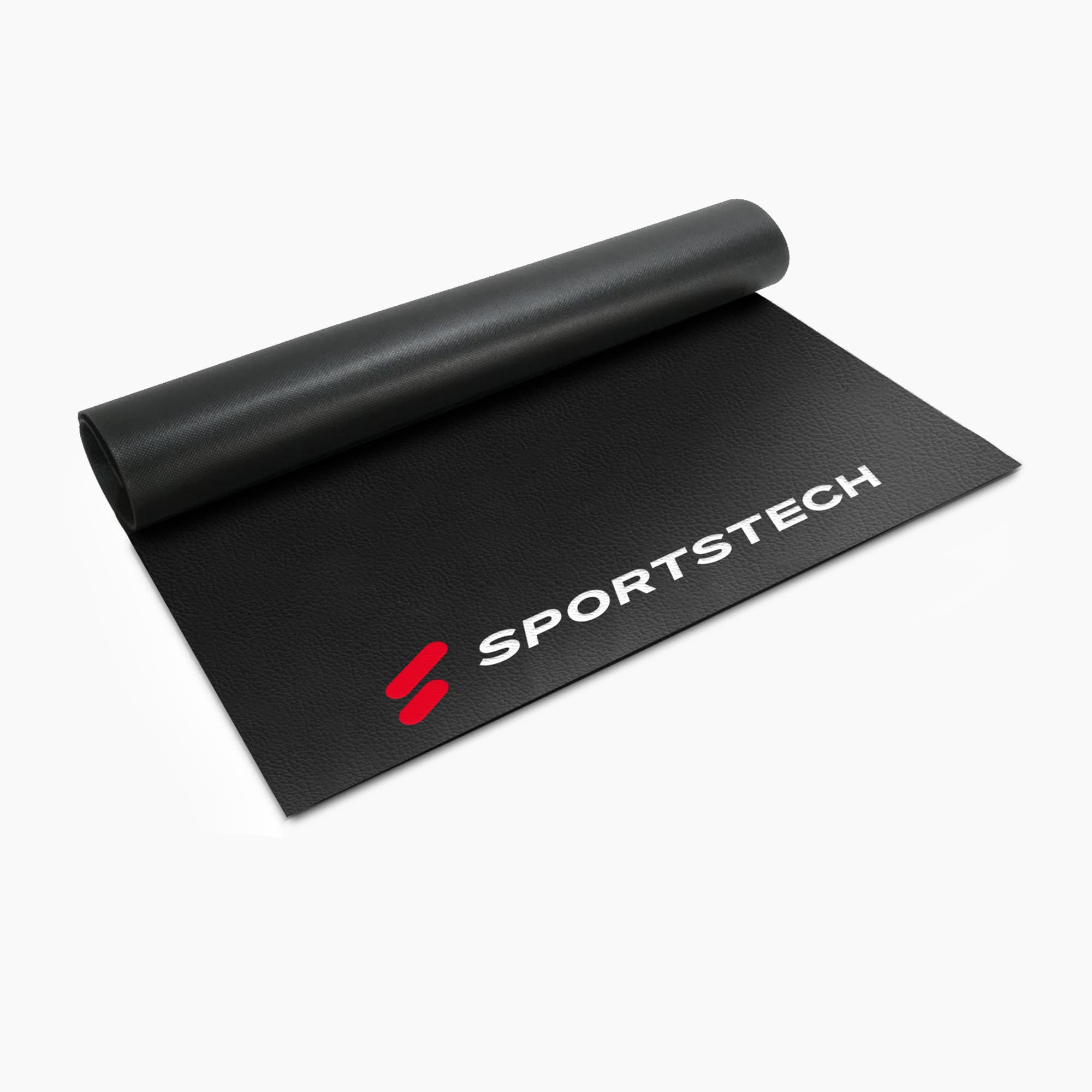 Bodenschutzmatte mittel halb aufgerollt als Freisteller mit rotem Sportstech-Logo auf der Oberseite