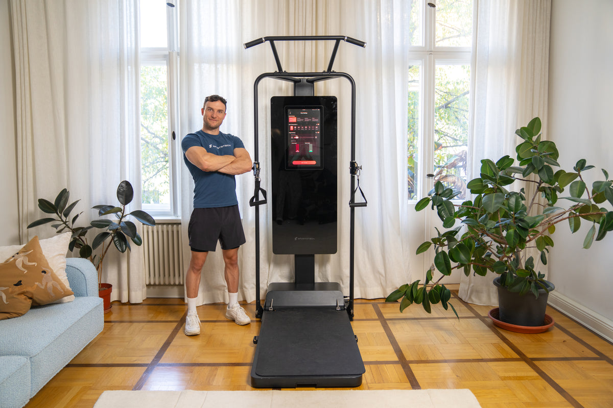 Sascha Huber steht vor dem sGym Pro