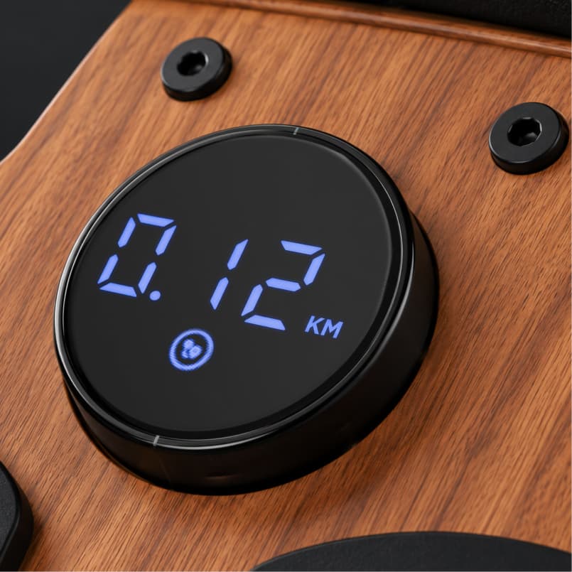 LED-Knob-Display des Sportstech WRX500 Wasser-Rudergeräts mit Distanzanzeige