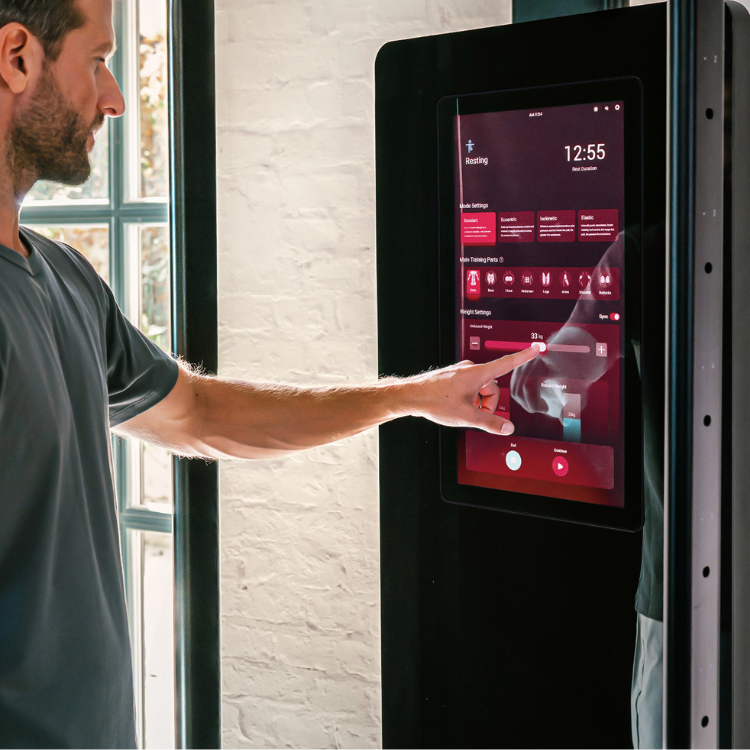 Mann stellt das sGym Pro ein