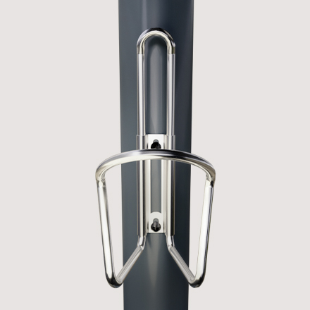 Crosstrainer CX625 von Sportstech Der Getränkehalter des CX625 Crosstrainer